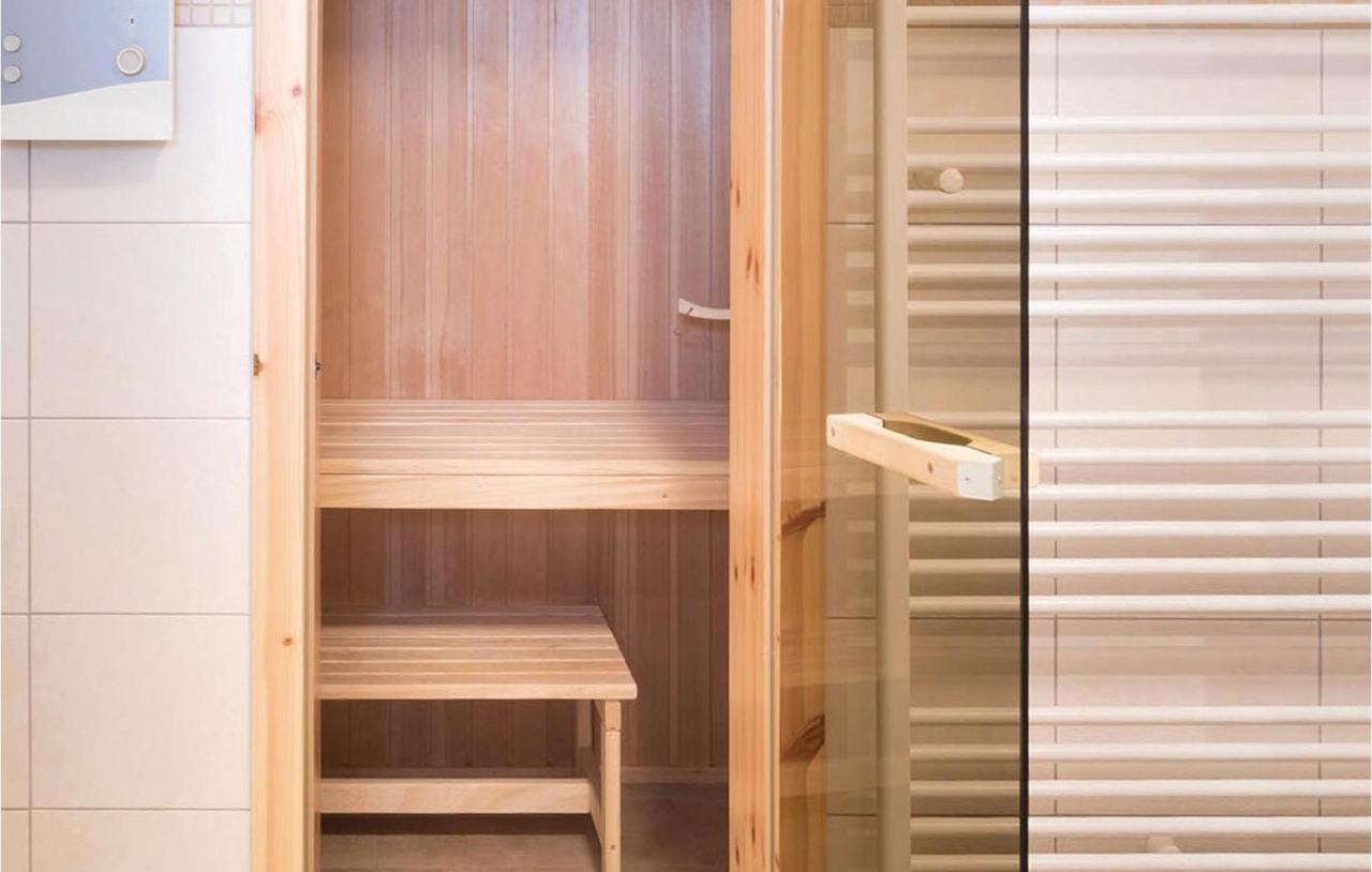 Beautiful Apartment In Rechlin With Sauna Exterior photo